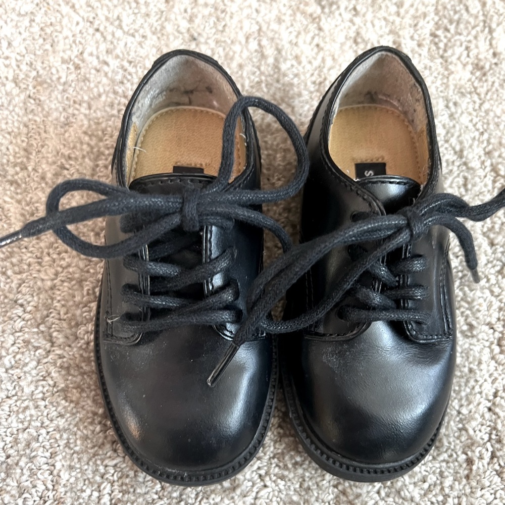 Stride Rite Black 5W Dress Shoes